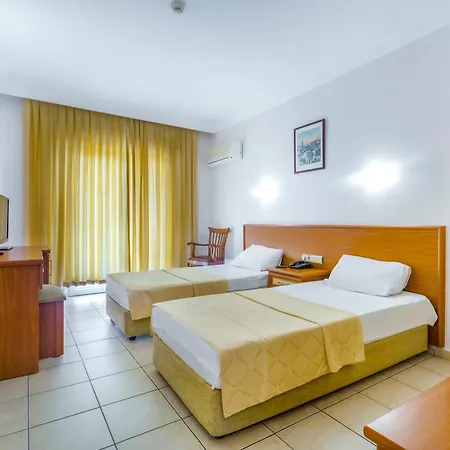 Alanya Beach Hotel 阿拉尼亚