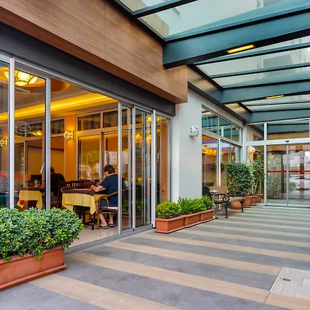 酒店 Alanya Beach Hotel