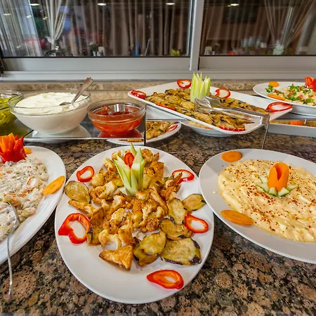 Alanya Beach Hotel 阿拉尼亚