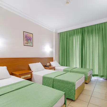 酒店 Alanya Beach Hotel 阿拉尼亚