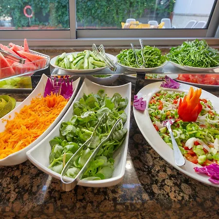 酒店 Alanya Beach Hotel 2*