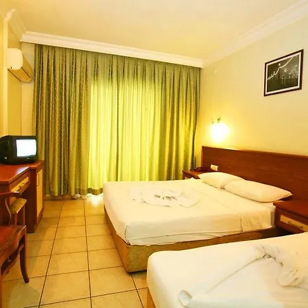 ホテル Alanya Beach Hotel 2*
