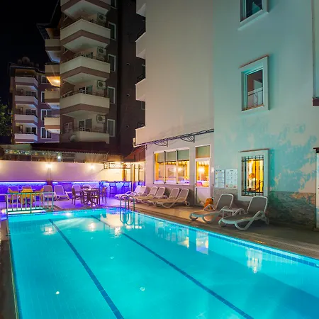 Alanya Beach Hotel מלון 2*