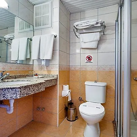 Отель Alanya Beach Hotel 2*