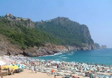 Alanya Beach Hotel מלון 2*