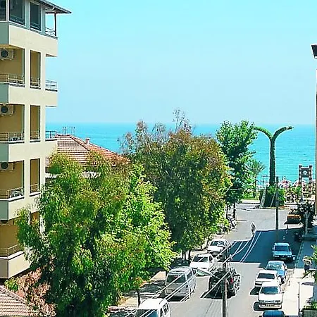Alanya Beach Hotel אלאניה