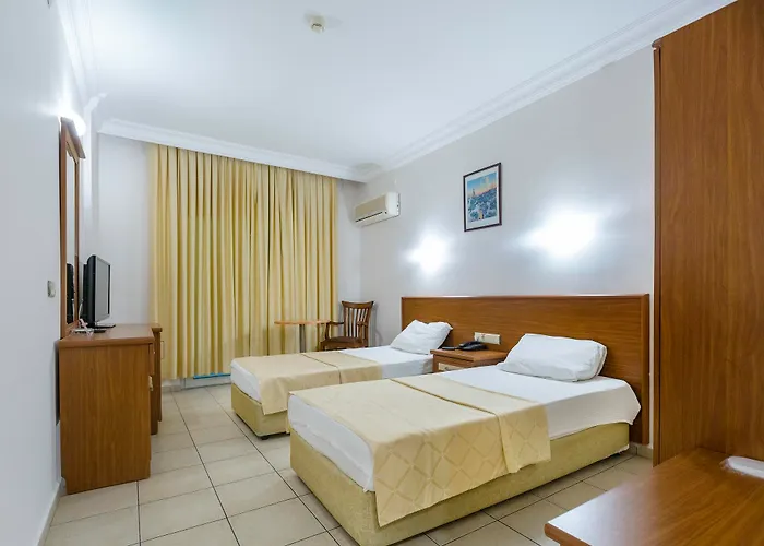 Alanya Beach Hotel 2*