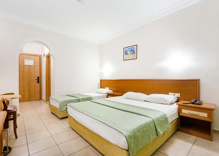 Alanya Beach Hotel 2*