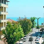 Alanya Beach Hotel 阿拉尼亚