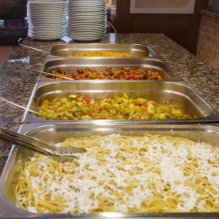 Alanya Beach Hotel ألانيا